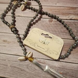 Gray Beaded Malla Necklace with Shell Accents